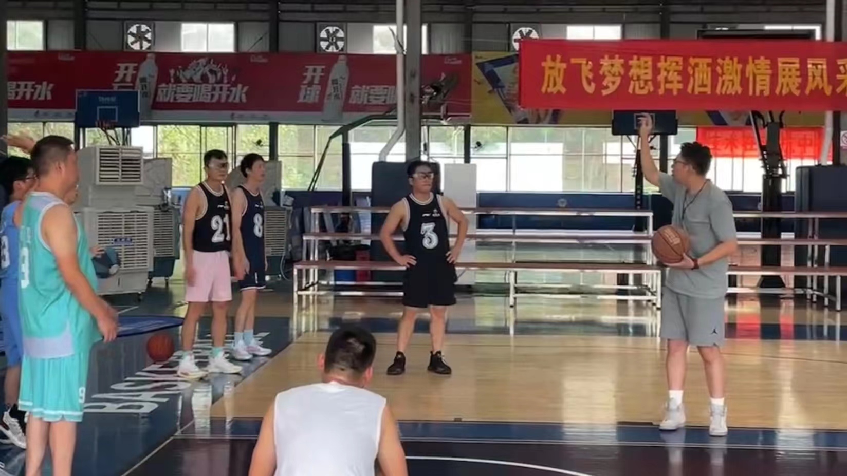 https://kq.longxianglq.com/public/upload/image/2023/09-25/d2616b4547e376a44c48ce2821febf42.jpg