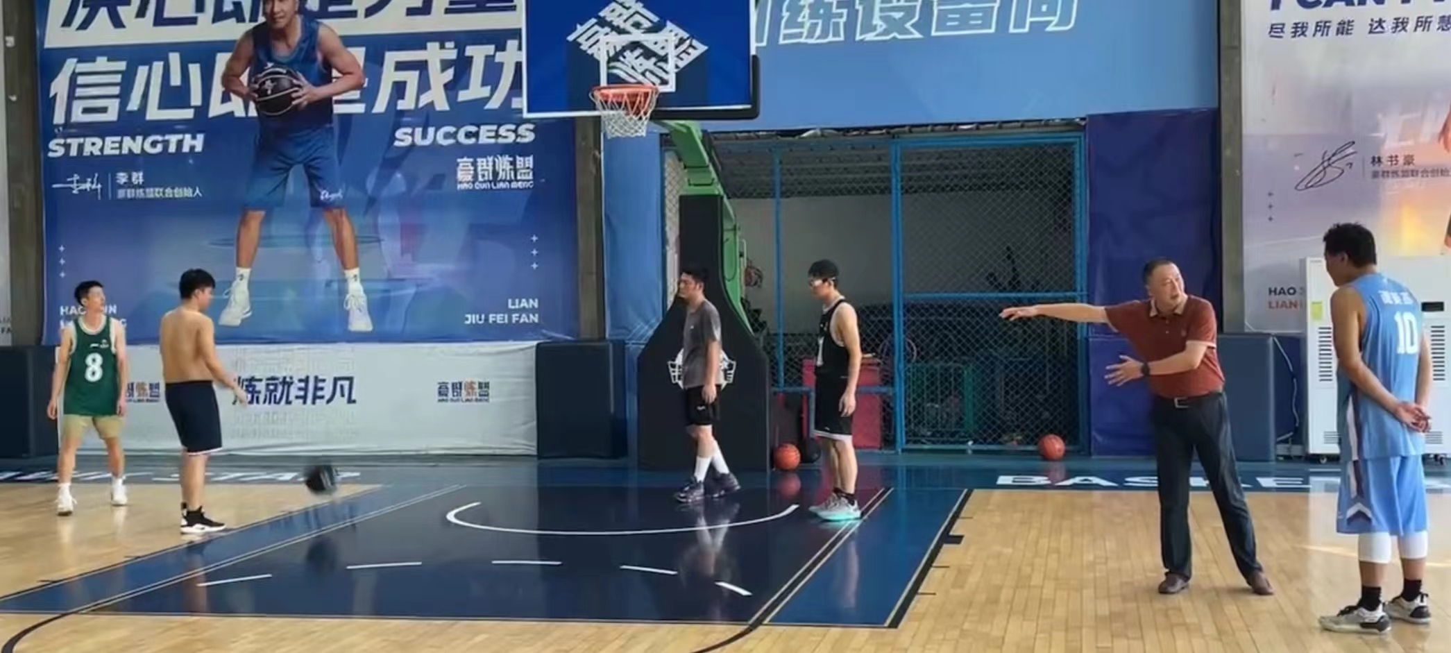 https://kq.longxianglq.com/public/upload/image/2023/10-12/e471ed2b7e4170a4b71c9d7ab00015a4.jpg